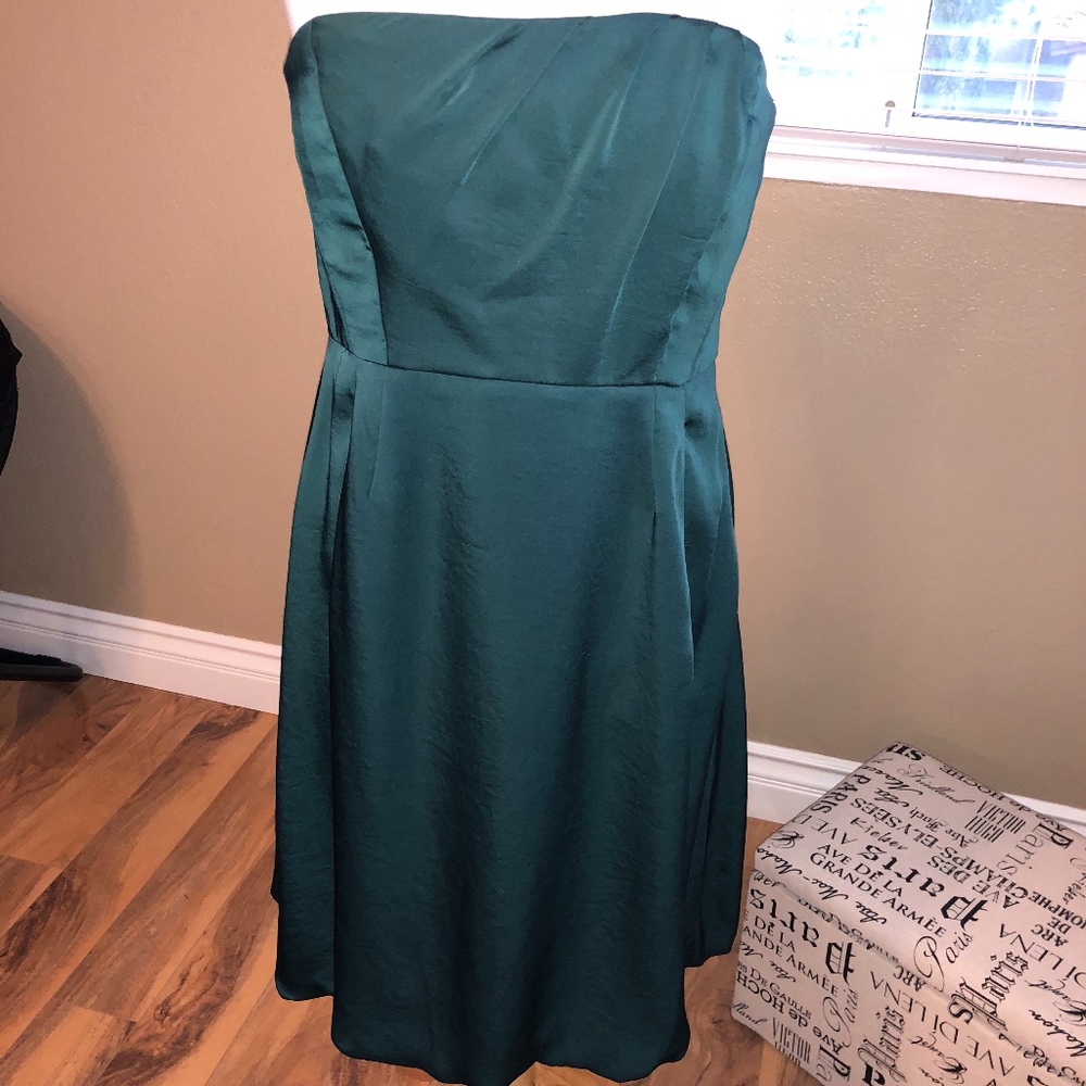 Banana Republic Strapless dress w/ pockets